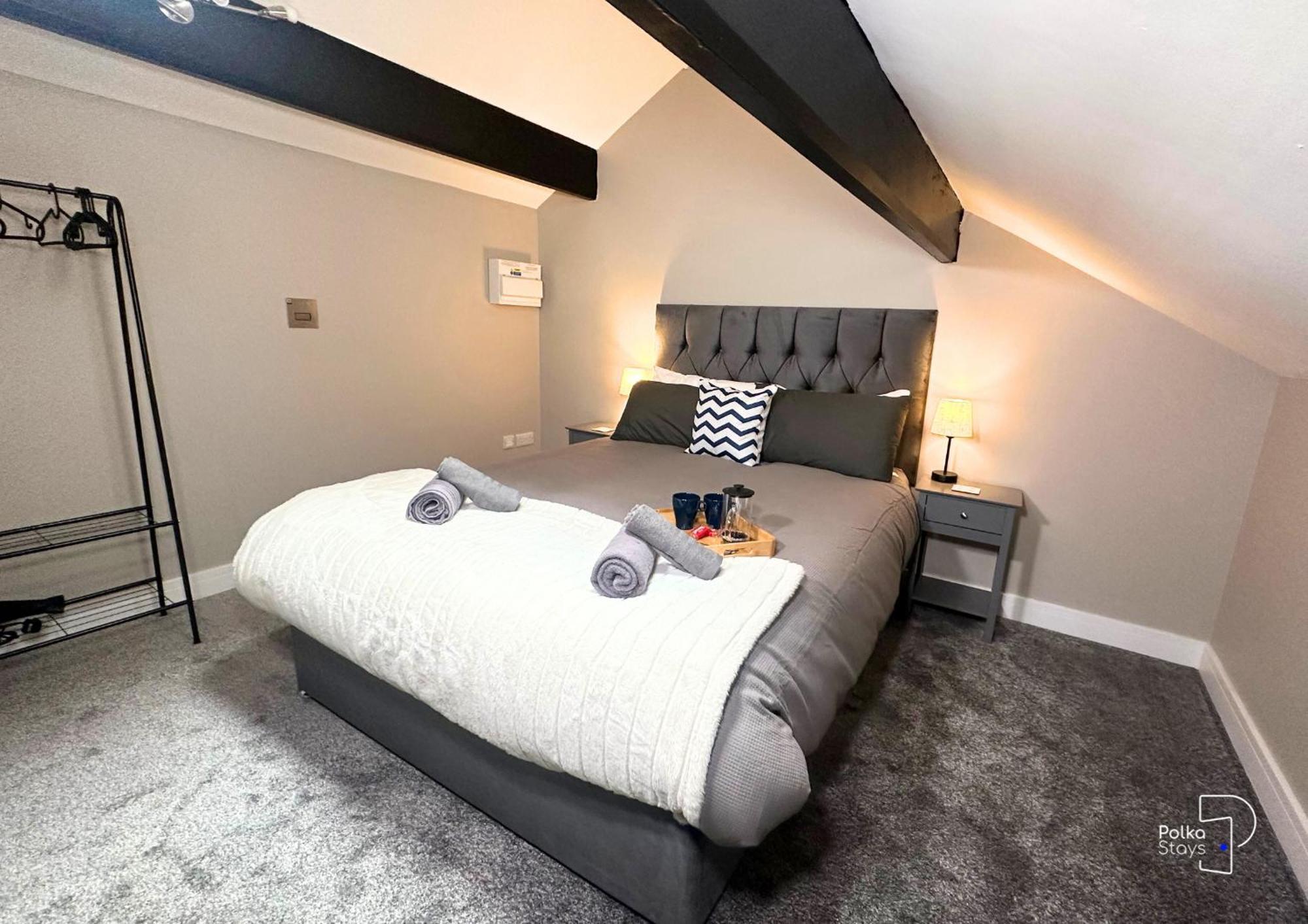 Hanley, Stoke - Modern Spacious Apartments By Polkastays Eksteriør billede