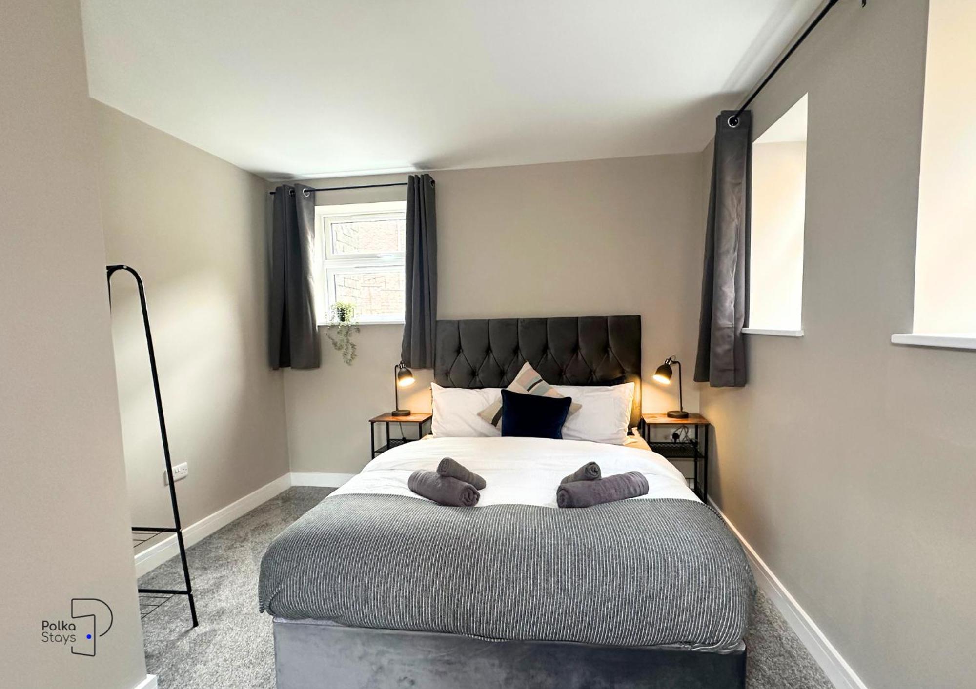 Hanley, Stoke - Modern Spacious Apartments By Polkastays Eksteriør billede