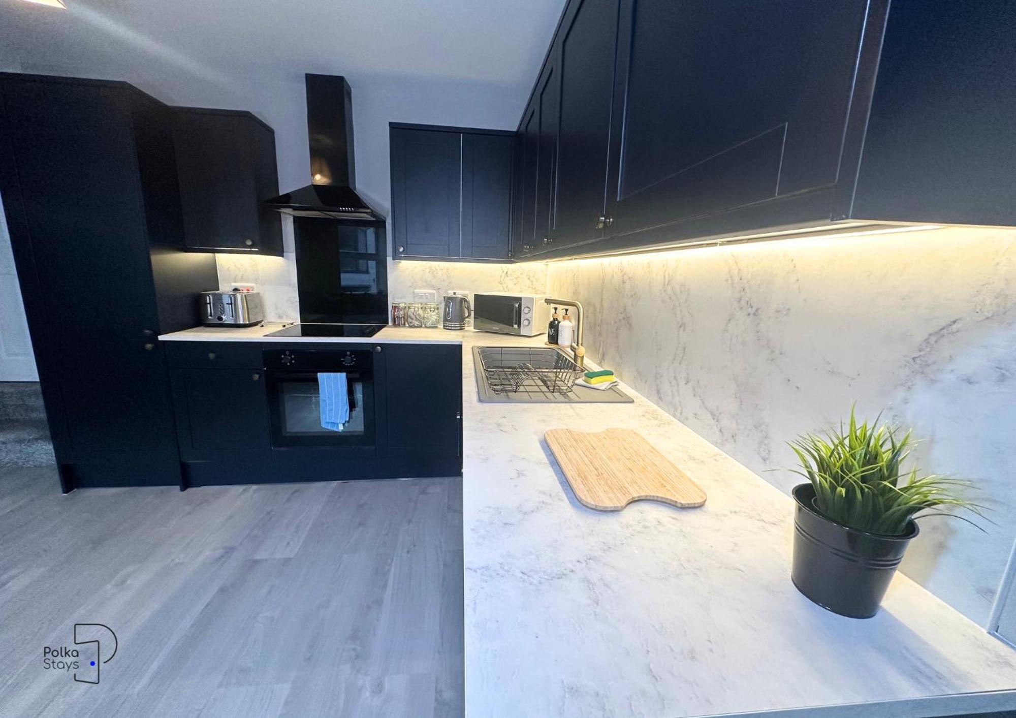 Hanley, Stoke - Modern Spacious Apartments By Polkastays Eksteriør billede
