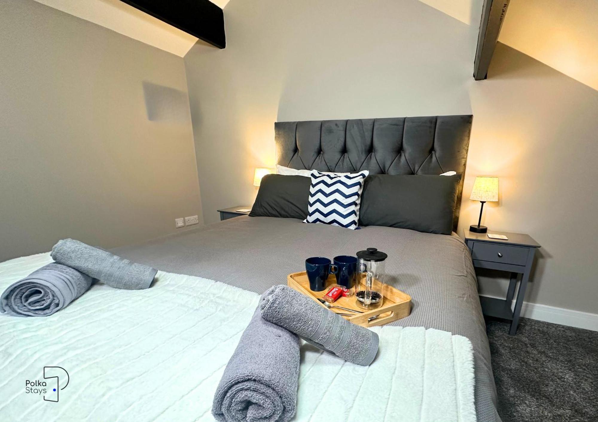 Hanley, Stoke - Modern Spacious Apartments By Polkastays Eksteriør billede