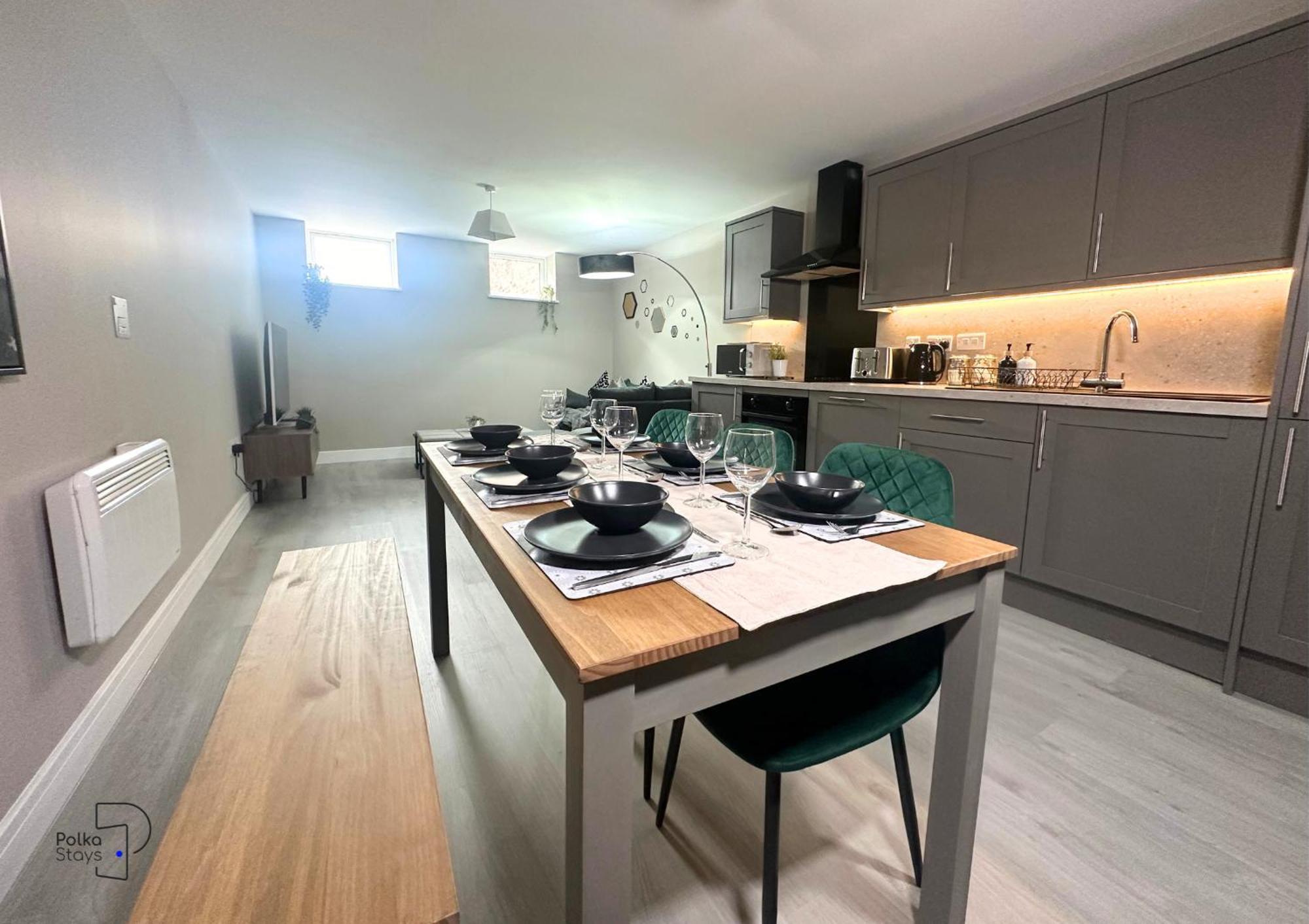 Hanley, Stoke - Modern Spacious Apartments By Polkastays Eksteriør billede