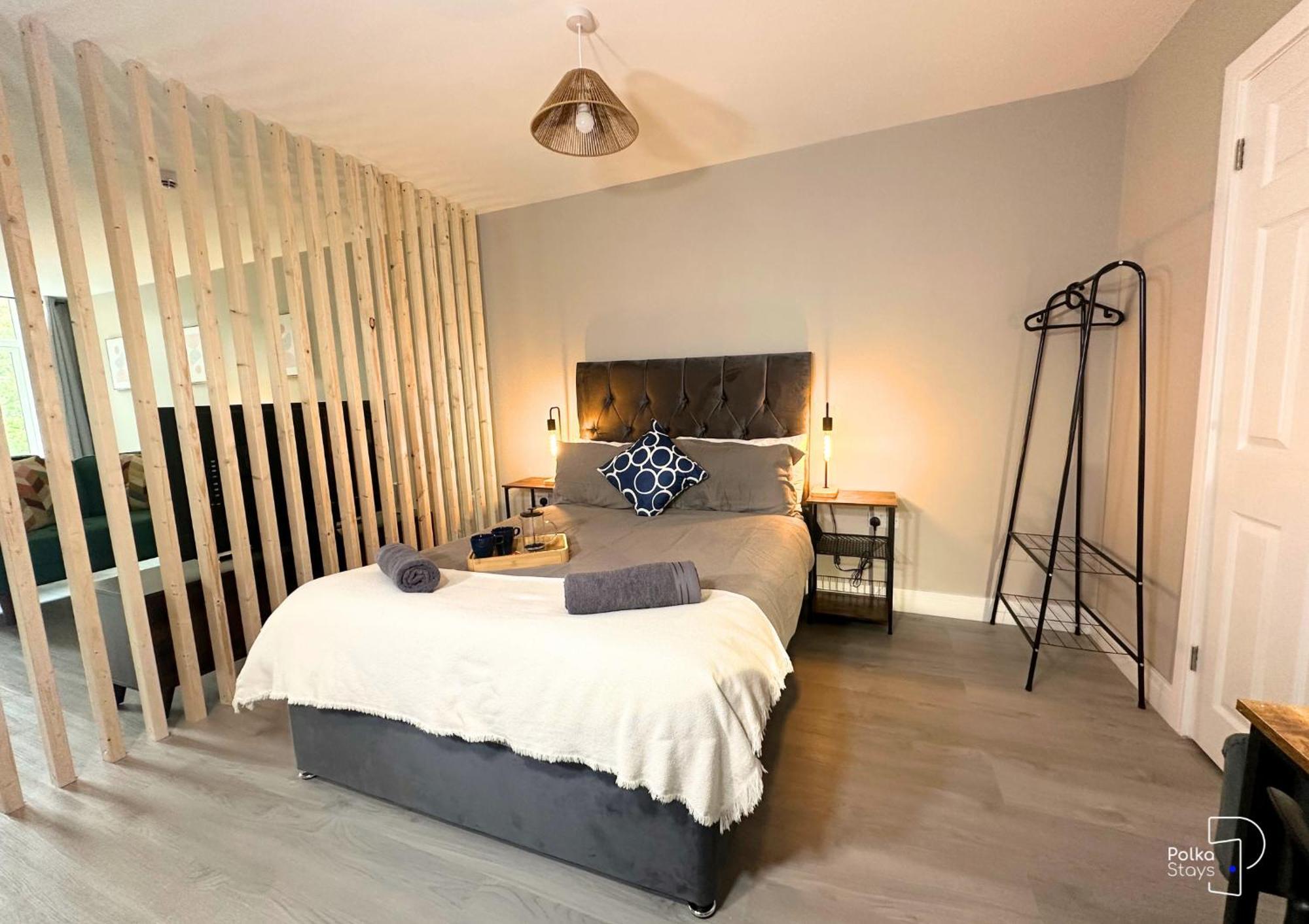 Hanley, Stoke - Modern Spacious Apartments By Polkastays Eksteriør billede